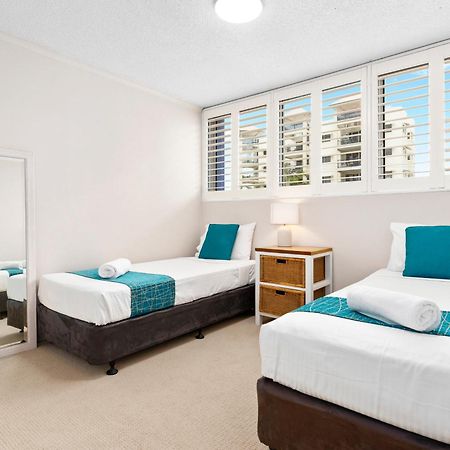 Northwind Beachfront Apartments Мулулаба Екстериор снимка