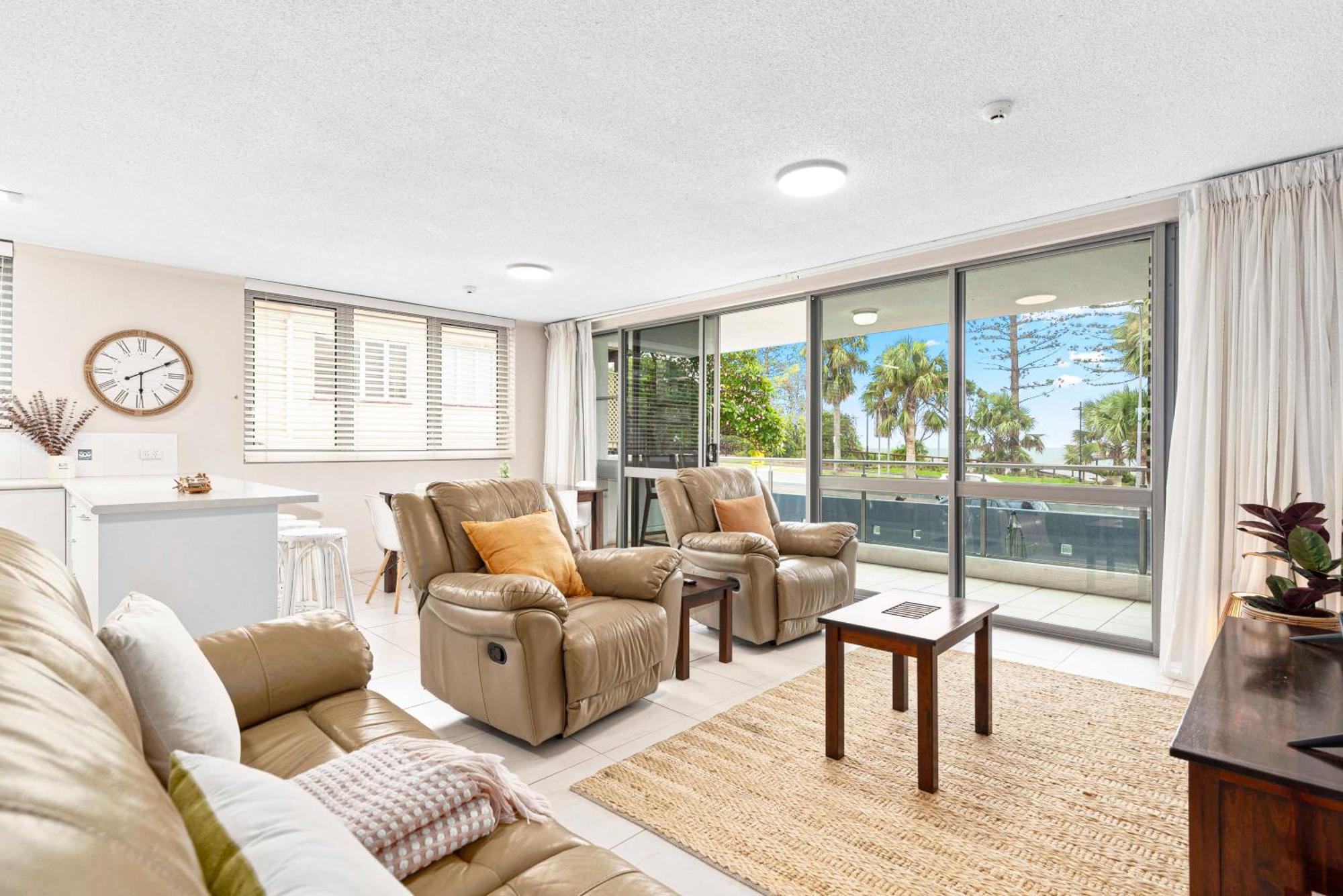 Northwind Beachfront Apartments Мулулаба Екстериор снимка