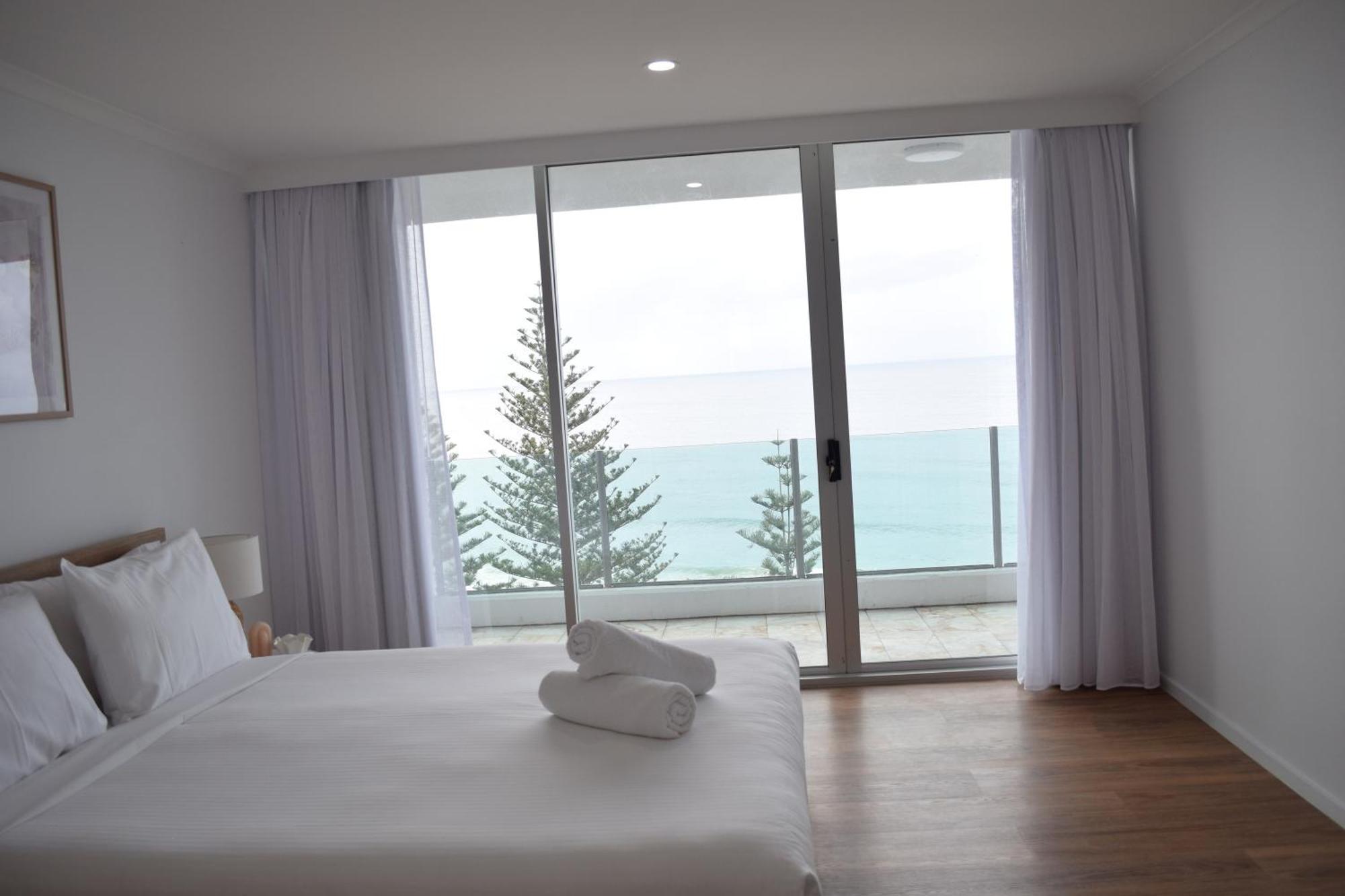 Northwind Beachfront Apartments Мулулаба Екстериор снимка