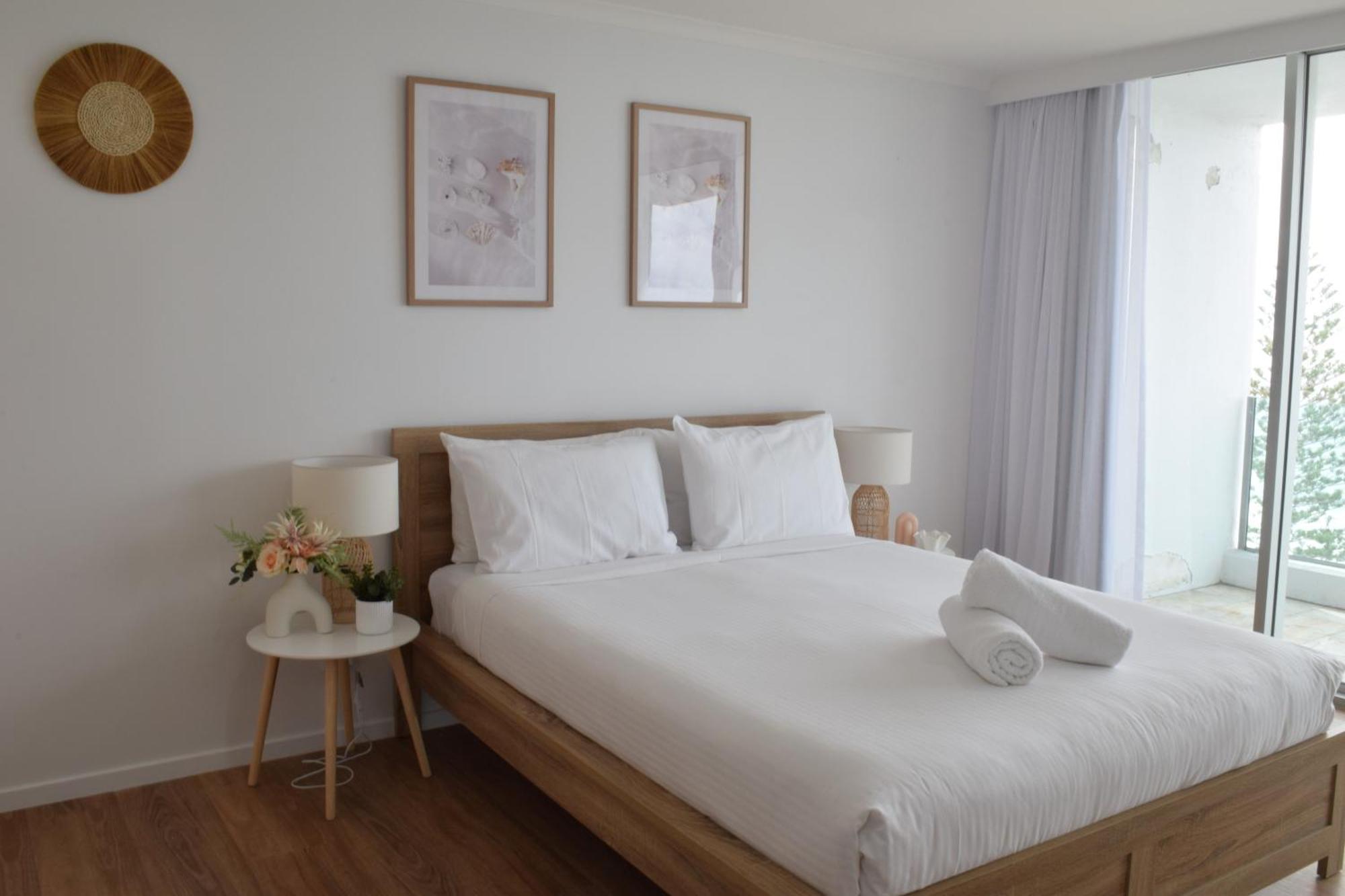 Northwind Beachfront Apartments Мулулаба Екстериор снимка