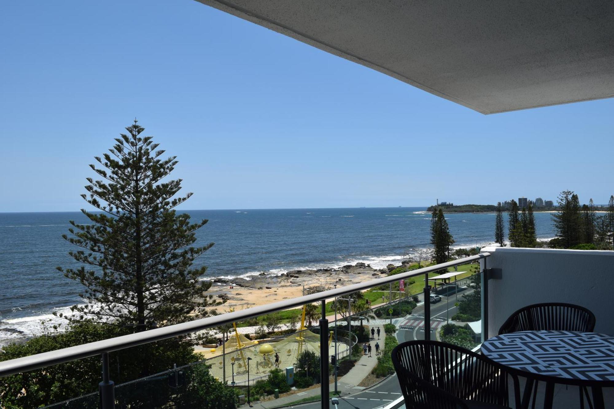 Northwind Beachfront Apartments Мулулаба Екстериор снимка