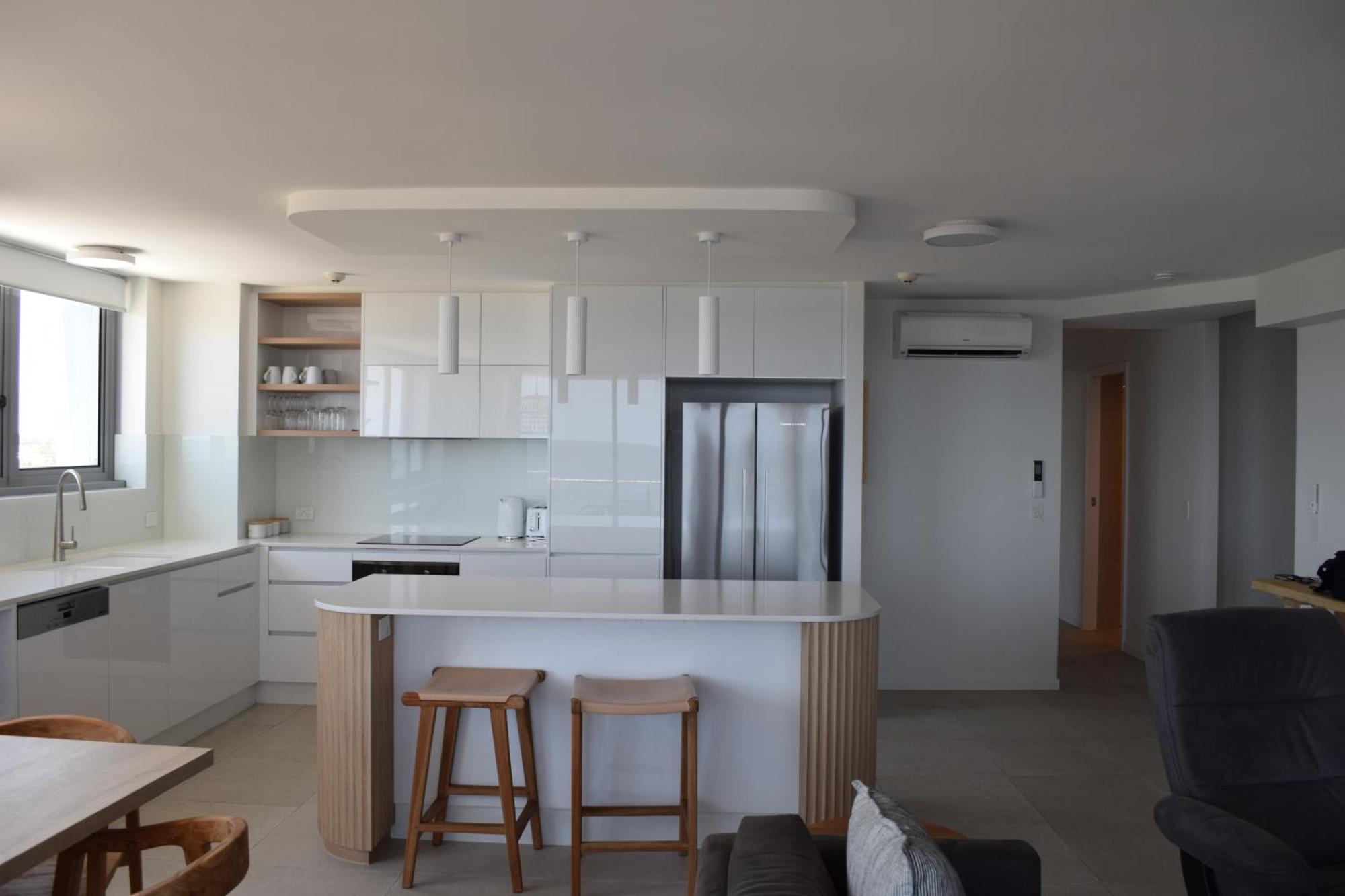 Northwind Beachfront Apartments Мулулаба Екстериор снимка